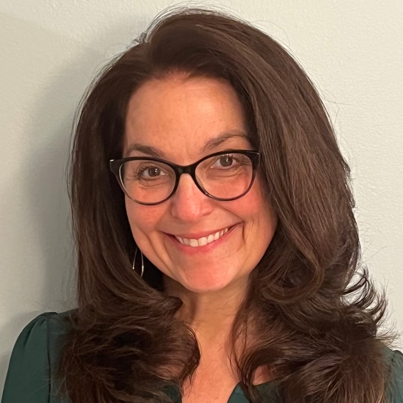 Deborah Cyb Headshot